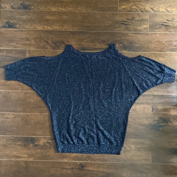 Express - Dolman Cold Shoulder Lightweight Sparkle/Glitter Sweater - Small - BLK - Picture 4 of 5